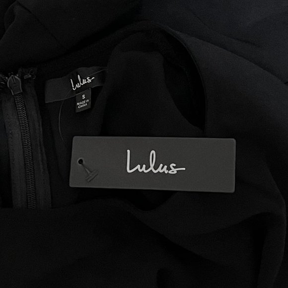 Lulu's Small Believe It Or Not Small Black Long Sleeve Tie Front Skater Dress … - Picture 8 of 9